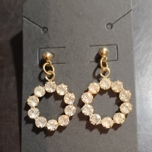 Unbranded Jewelry - Elegant Gold Tone and Crystal Circle Drop Earrings Vintage, Unbranded